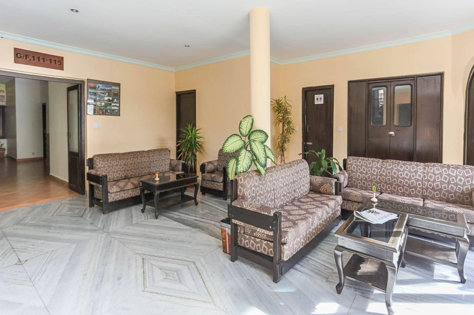 Hotel Peninsula Покхара Экстерьер фото